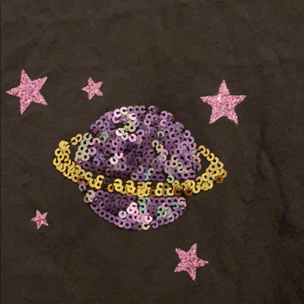 sequins tee - pick 2/5$